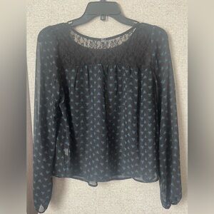 Xhiliration lace blouse